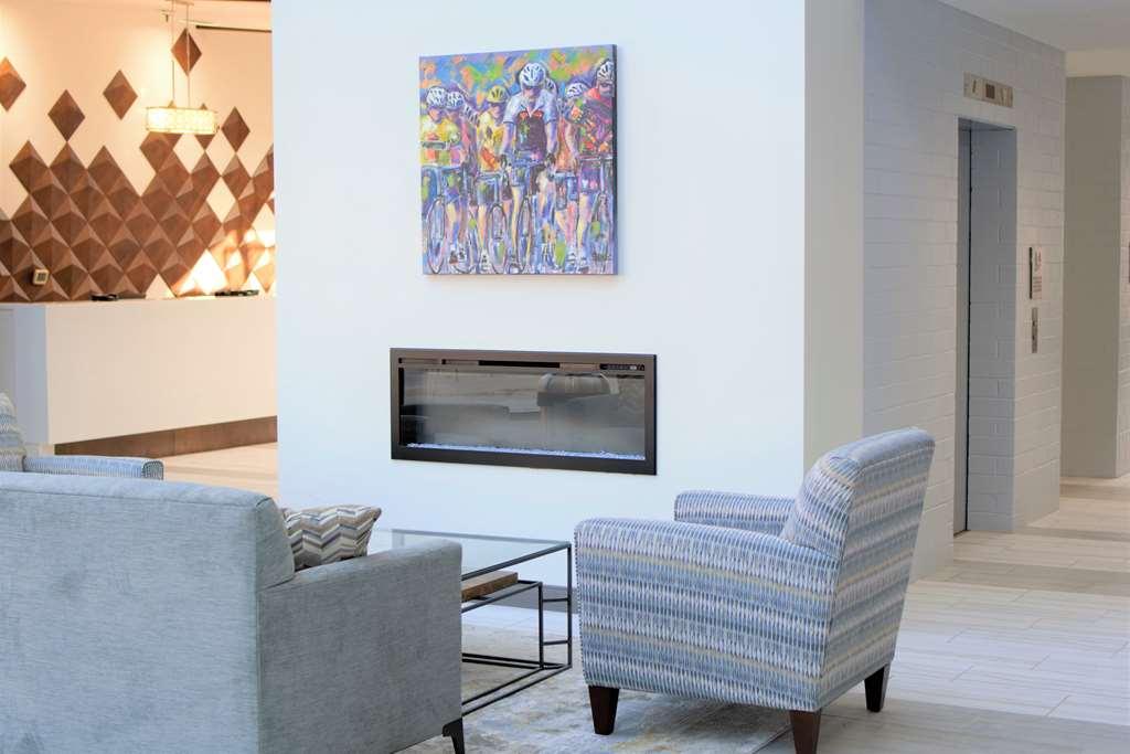 Best Western Plus Executive Residency Waterloo & Cedar Falls Interior photo